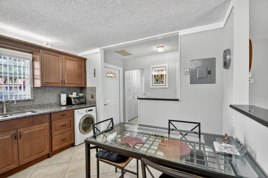 165 Amherst Lane, Lake Worth, FL 33467 - Image #3