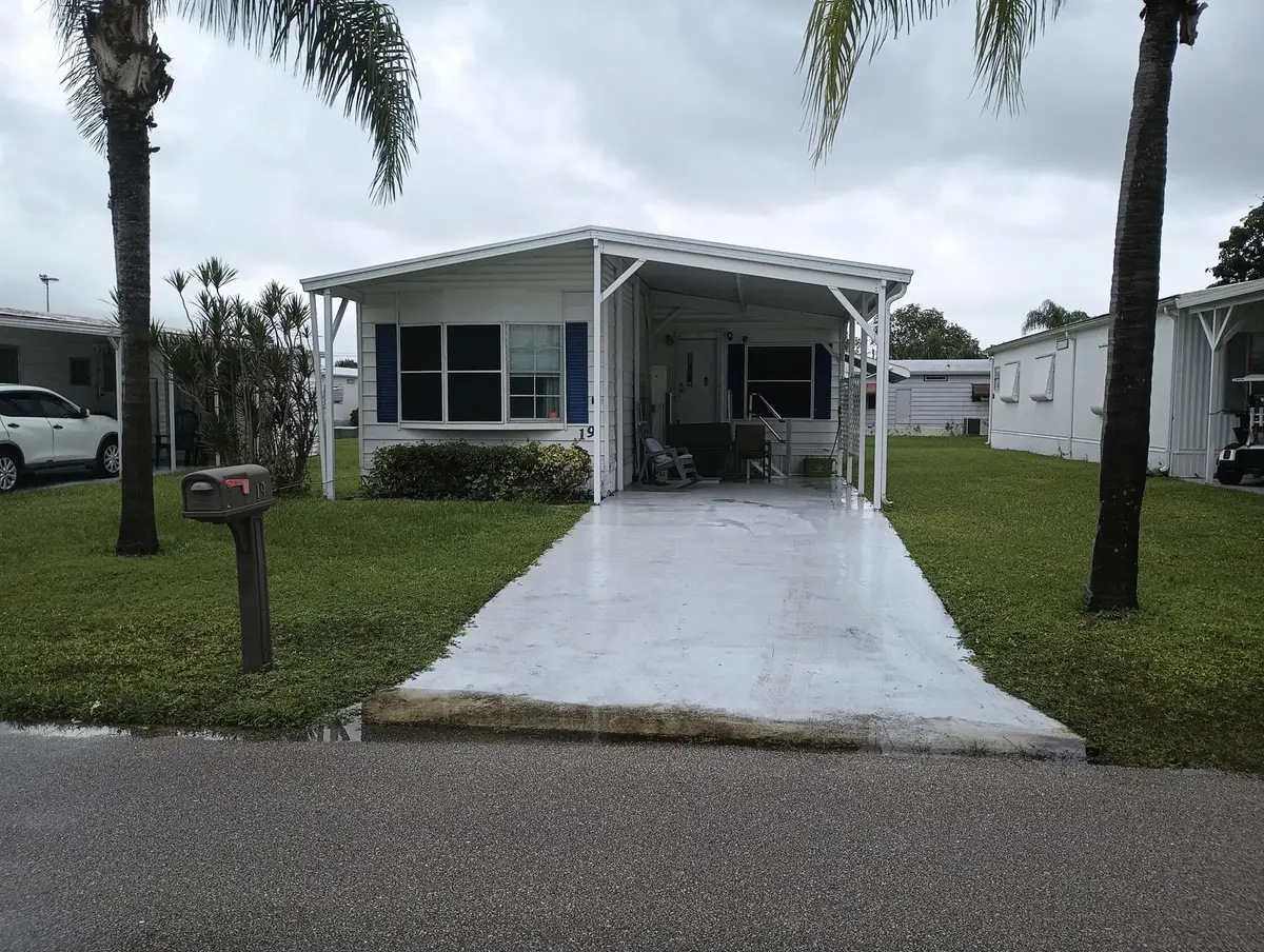 19 Flores Way, Port Saint Lucie, FL 34952 - Image #1