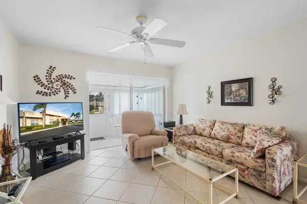 2832 W Crosley Drive #E, West Palm Beach, FL 33415