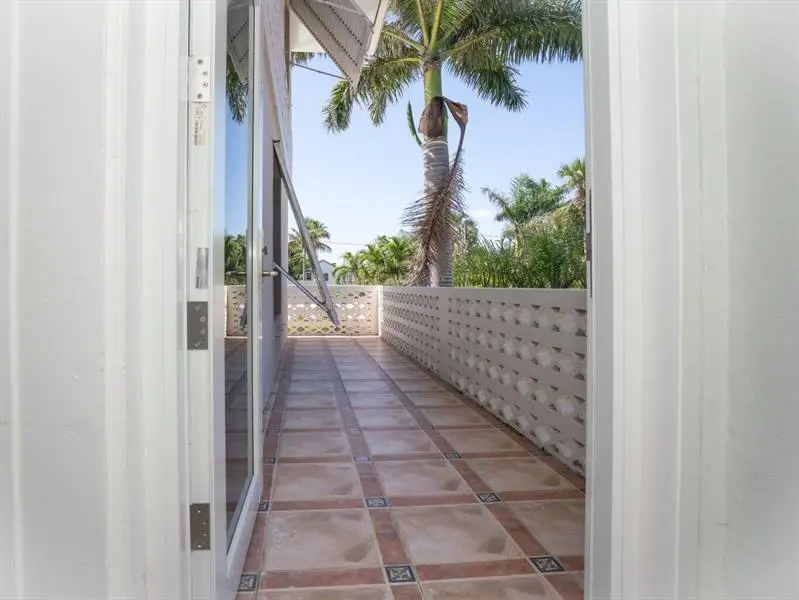 131 N Golfview Road #4, Lake Worth Beach, FL 33460 - Image #3