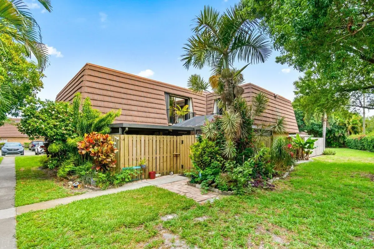 1715 17th Lane, Palm Beach Gardens, FL 33418 - Image #1