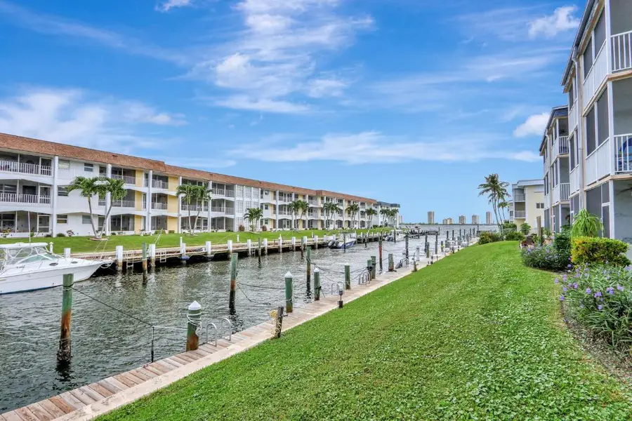 111 Doolen Court #106, North Palm Beach, FL 33408 - Image #2