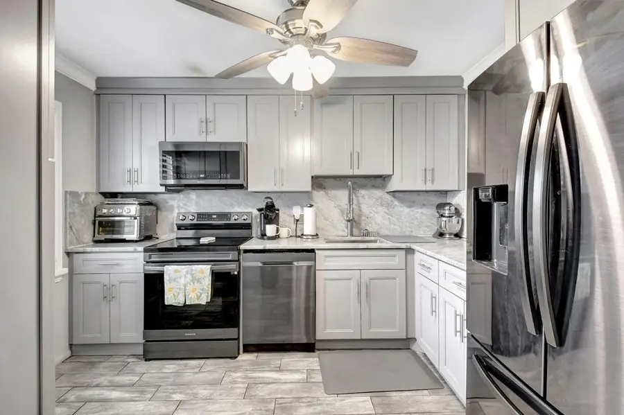 21214 Lago Circle #B, Boca Raton, FL 33433 - Image #3