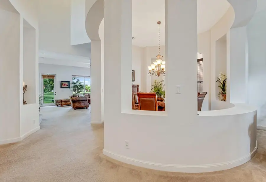 514 Cresta Circle, West Palm Beach, FL 33413 - Image #3