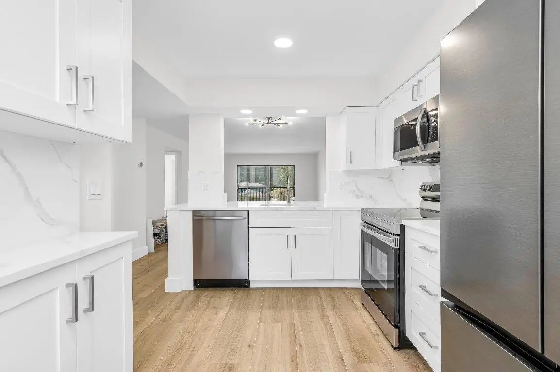 7290 Kinghurst Drive #301, Delray Beach, FL 33446 - Image #1