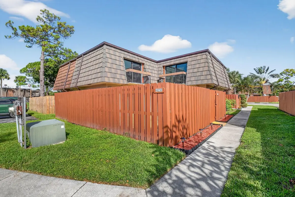 4023 Palm Bay Circle #D, West Palm Beach, FL 33406 - Image #1
