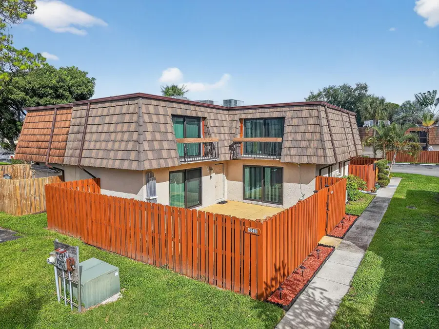 4023 Palm Bay Circle #D, West Palm Beach, FL 33406 - Image #2