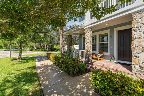 1077 N Prescott Drive, Jupiter, FL 33458