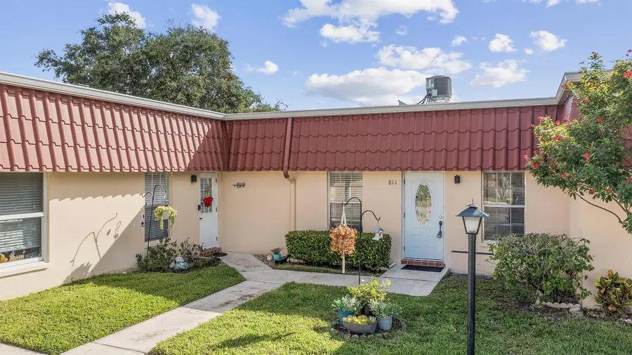 811 Salem Lane, Lake Worth, FL 33467 - Image #2