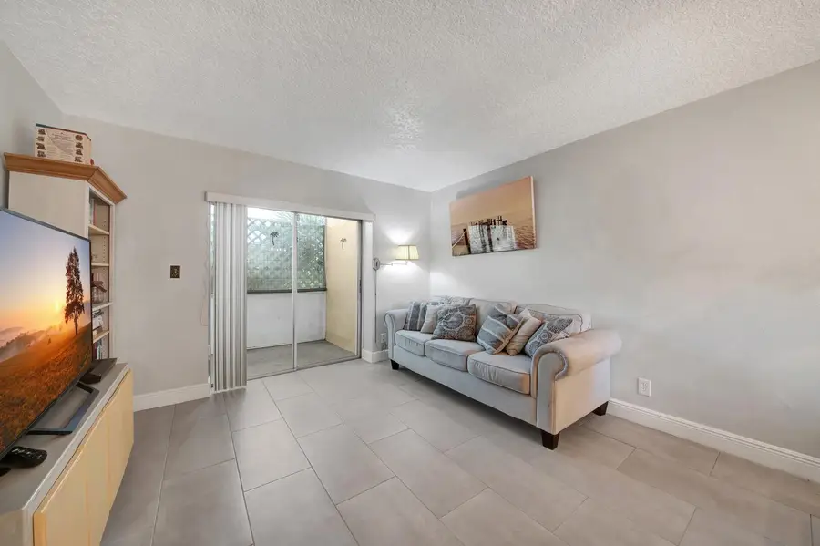 2812 S Garden Drive #109, Lake Worth, FL 33461 - Image #3