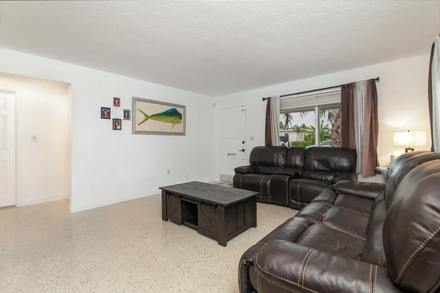 1720 N L Street, Lake Worth Beach, FL 33460 - Image #3