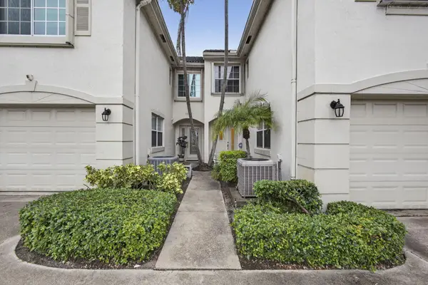 10129 N Military Trail, Palm Beach Gardens, FL 33410