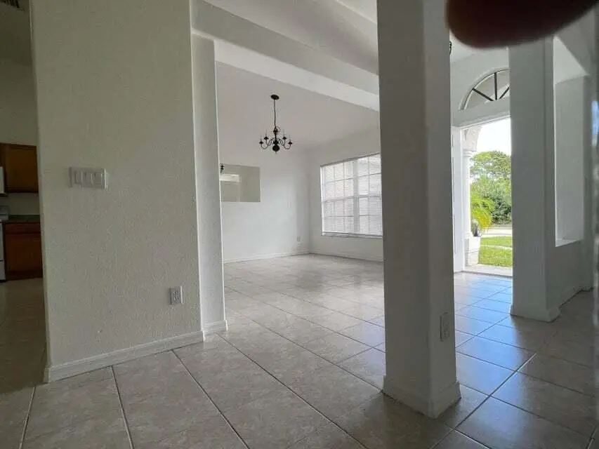2310 SW Cameo Boulevard, Port Saint Lucie, FL 34953 - Image #2