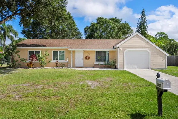 1457 SE Buckingham Terrace, Port St Lucie, FL 34952