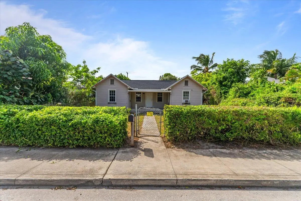 127 S C Street, Lake Worth Beach, FL 33460 - Image #1