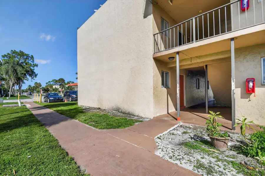 6100 Forest Hill Boulevard #107, West Palm Beach, FL 33415 - Image #2