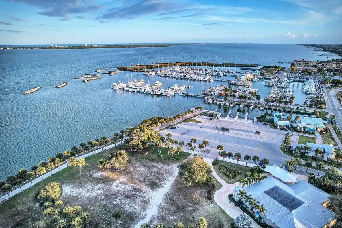 701 N Indian River Drive #105, Fort Pierce, FL 34950 - Image #1