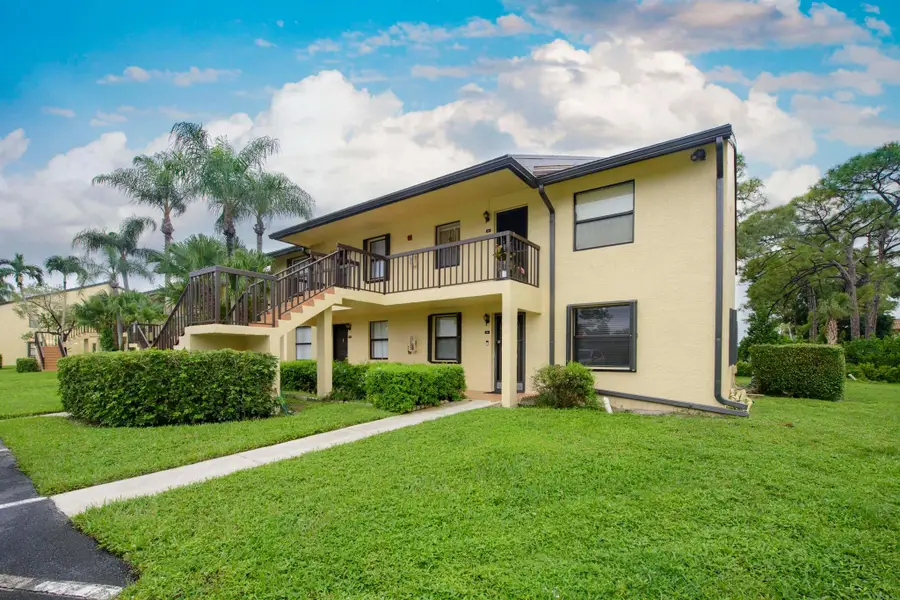 4689 Lucerne Lakes E Boulevard E #106, Lake Worth, FL 33467 - Image #2