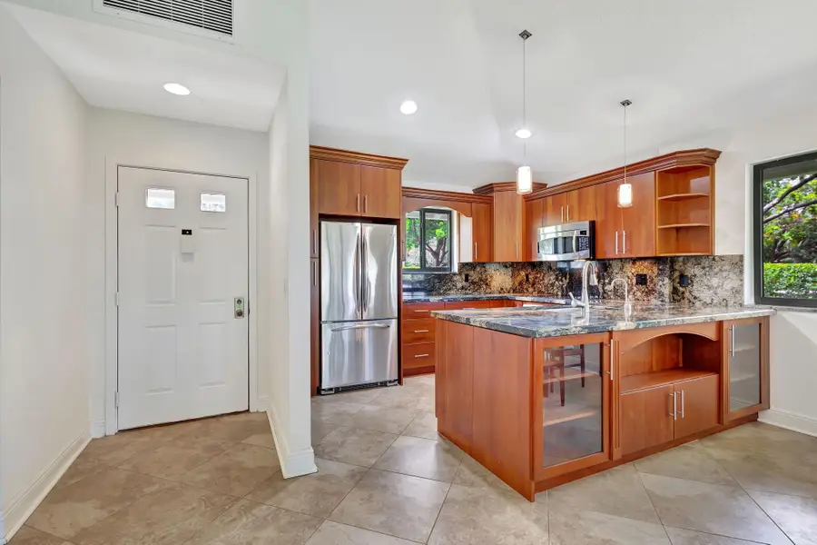 908 Club Drive #908, Palm Beach Gardens, FL 33418 - Image #3