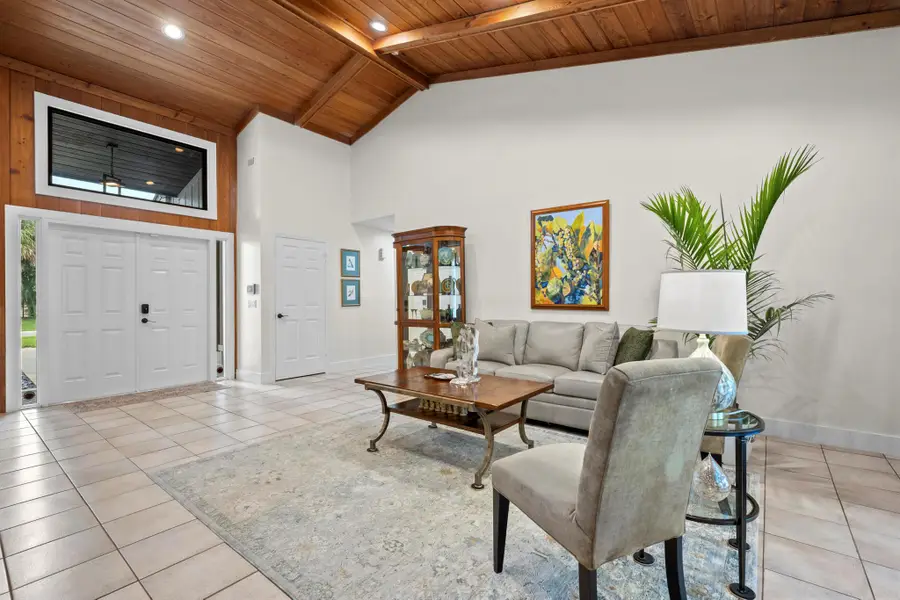 9034 Gardens Glen Circle, Palm Beach Gardens, FL 33418 - Image #2