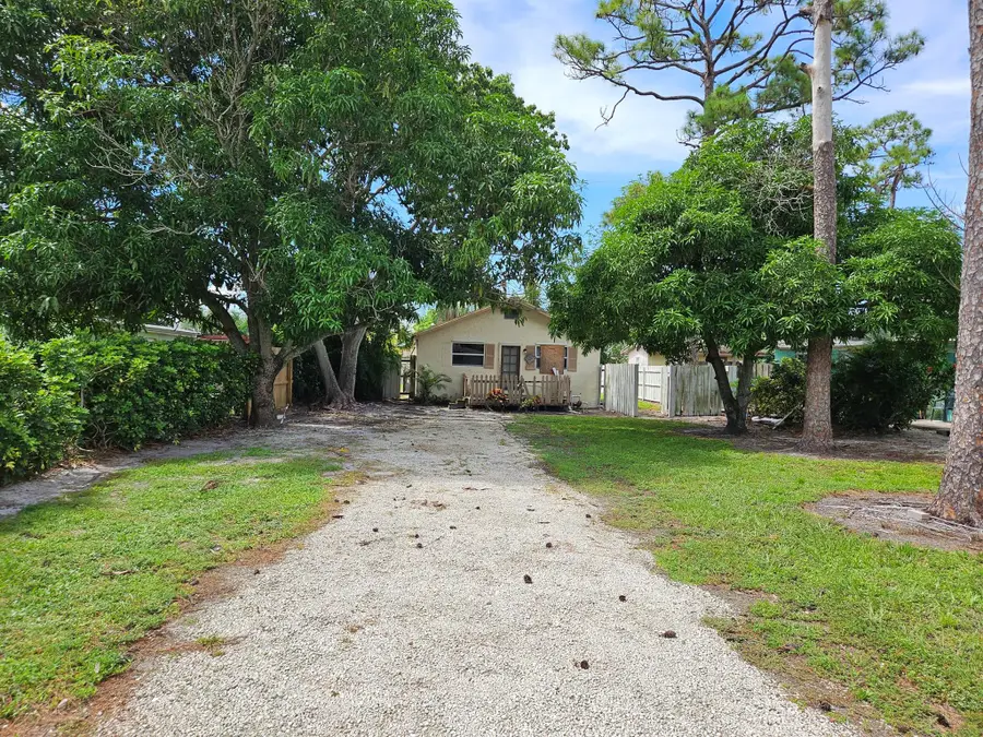 409 Perry Avenue, Greenacres, FL 33463 - Image #3