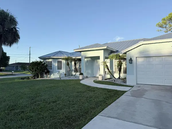 2534 SW National Circle, Port St Lucie, FL 34953