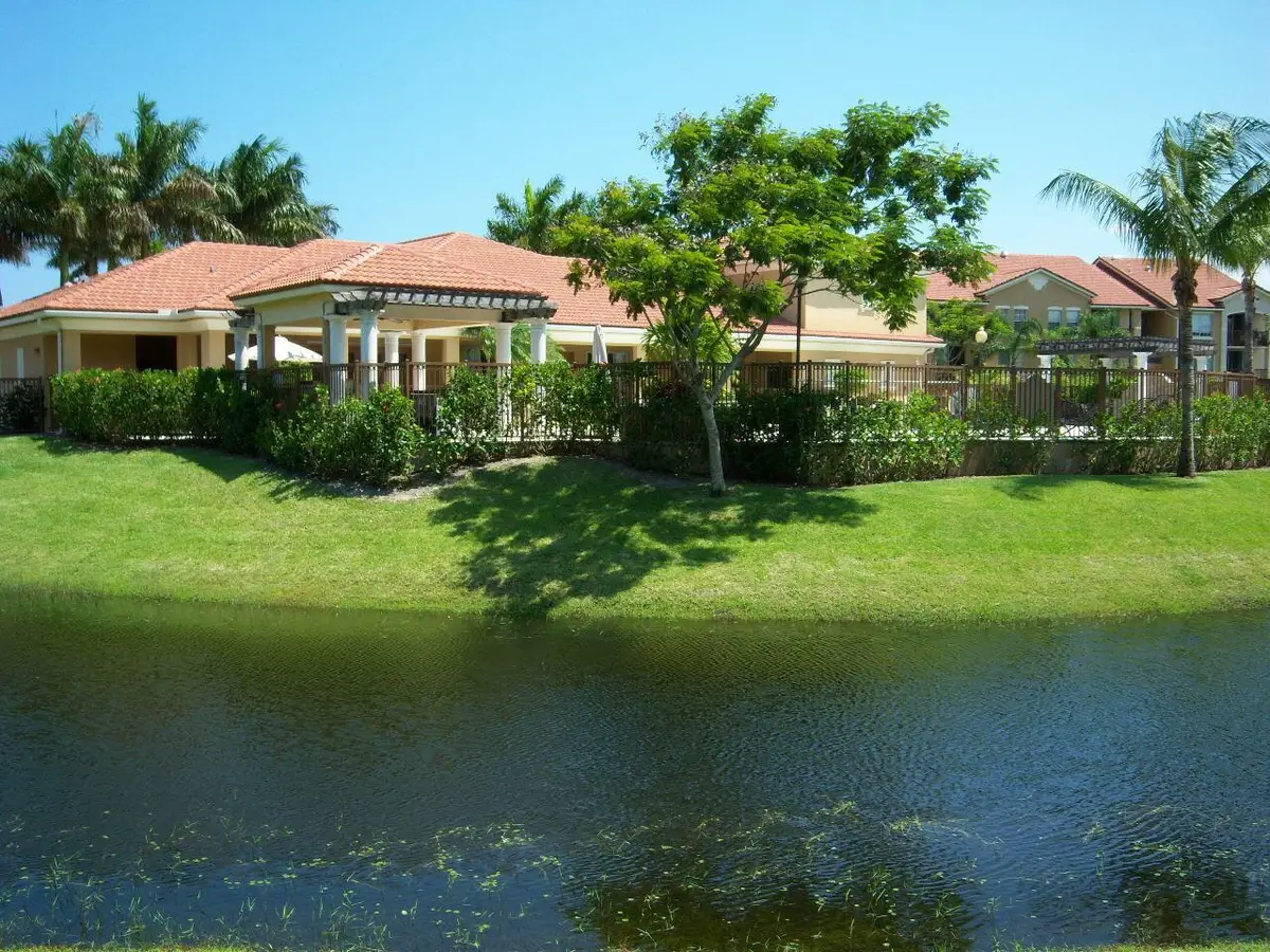 505 Villa Circle, Boynton Beach, FL 33435 - Image #1