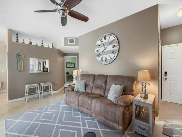 1910 Westminster Circle #14-3, Vero Beach, FL 32966