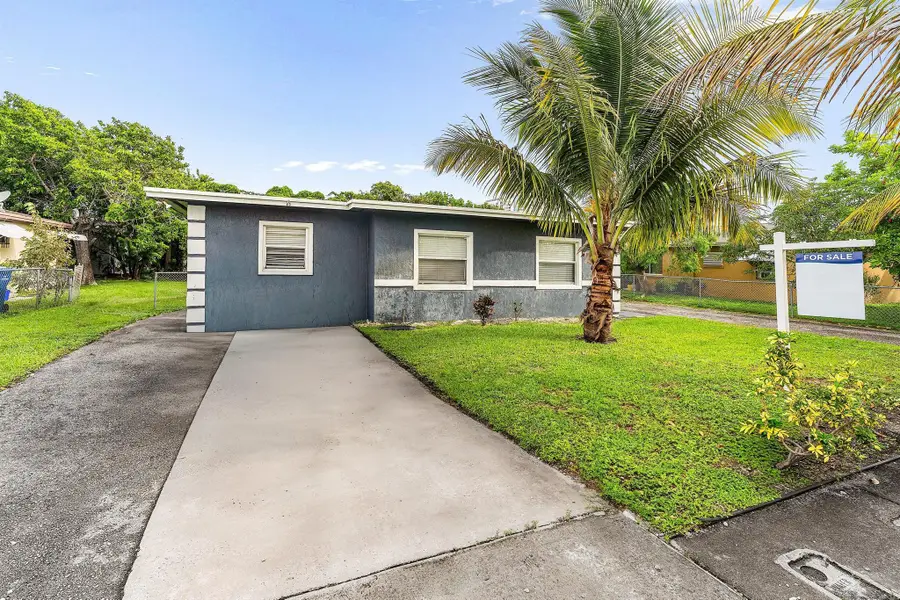 112 W 34th Street, Riviera Beach, FL 33404 - Image #3