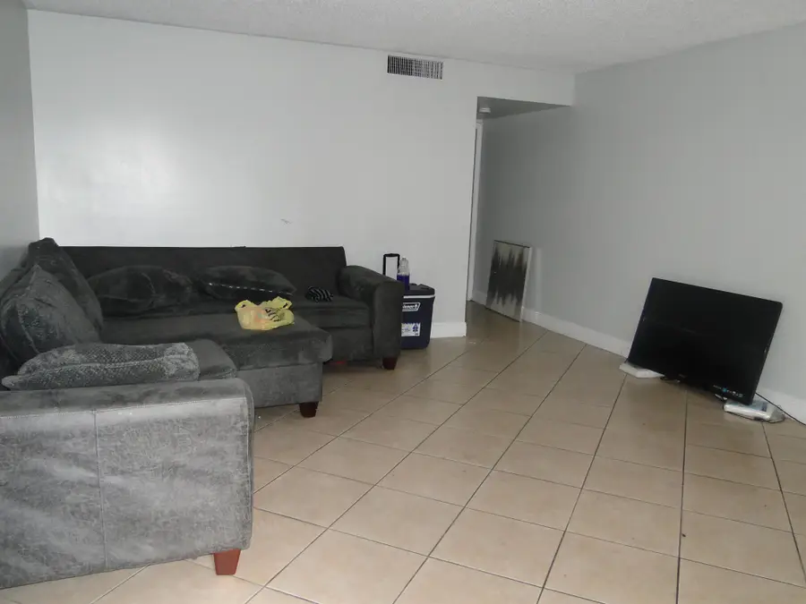 1215 Meadows Circle #1215, Boynton Beach, FL 33436 - Image #3