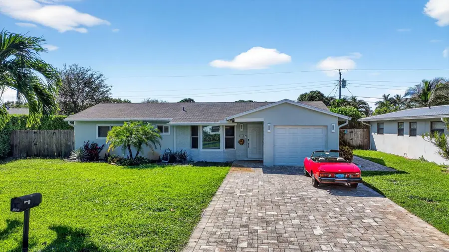 710 SW 27th Way, Boynton Beach, FL 33435 - Image #2