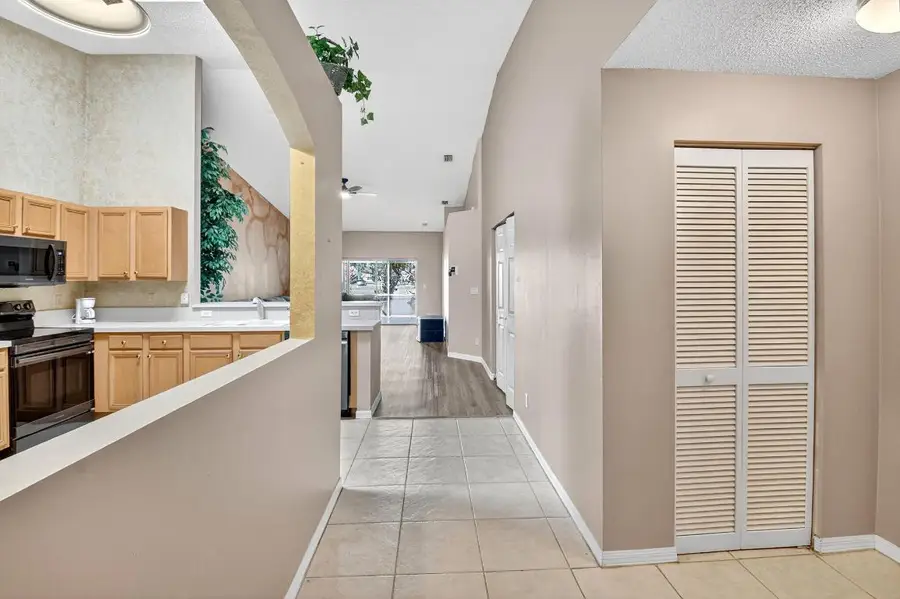 8451 Logia Circle, Boynton Beach, FL 33472 - #3