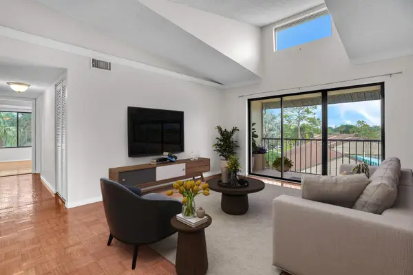 708 Sunny Pine Way #B3, Greenacres, FL 33415