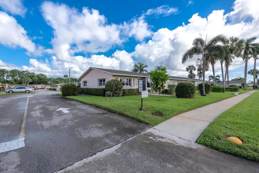 2555 Dudley Drive W #E, West Palm Beach, FL 33415 - Image #3