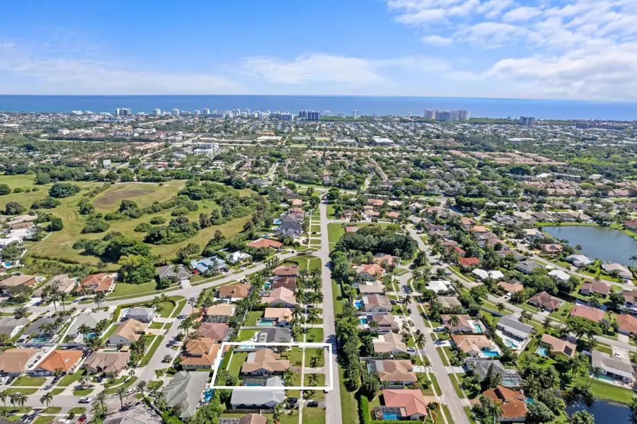 401 S Country Club Boulevard, Boca Raton, FL 33487 - Image #3