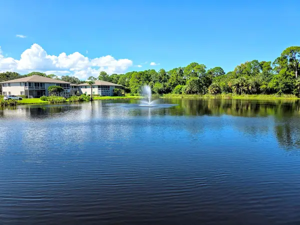 4 Lake Vista Trail #202, Port St Lucie, FL 34952