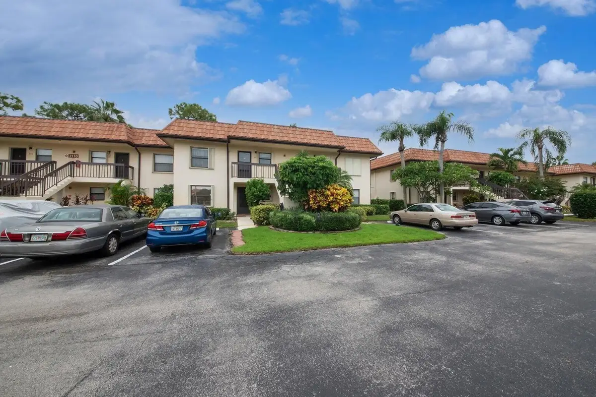 7118 Golf Colony Court #105, Lake Worth, FL 33467 - Image #1