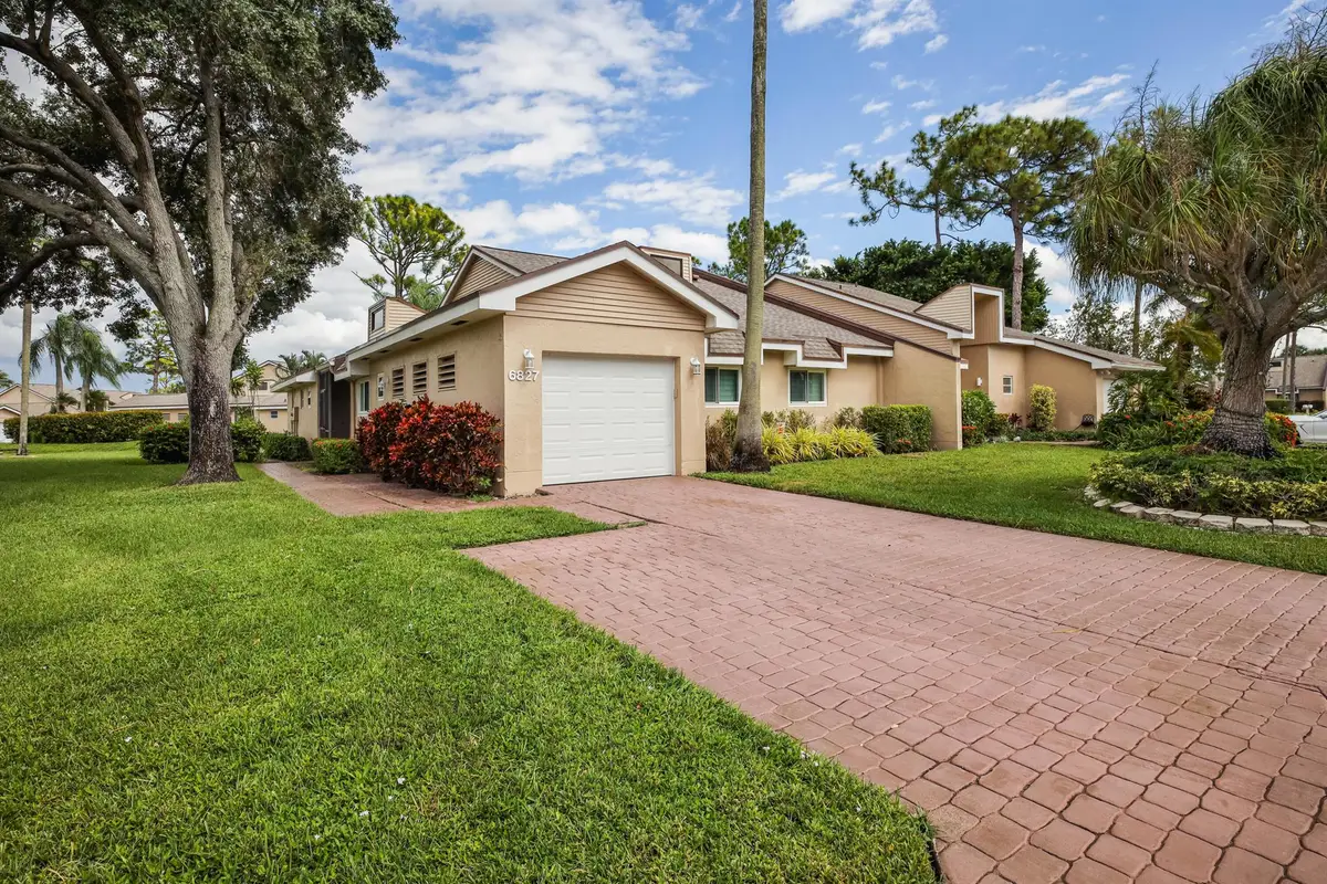 6827 Fountains Circle, Lake Worth, FL 33467 - Image #1