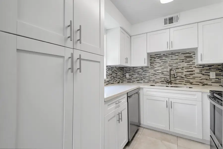 21 Brittany A, Delray Beach, FL 33446 - Image #2