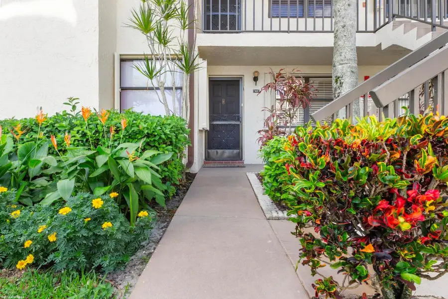 7698 Tahiti Lane #105, Lake Worth, FL 33467 - Image #2