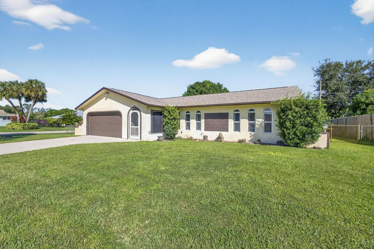 142 W Palmetto Road, Lake Worth, FL 33467 - Image #1