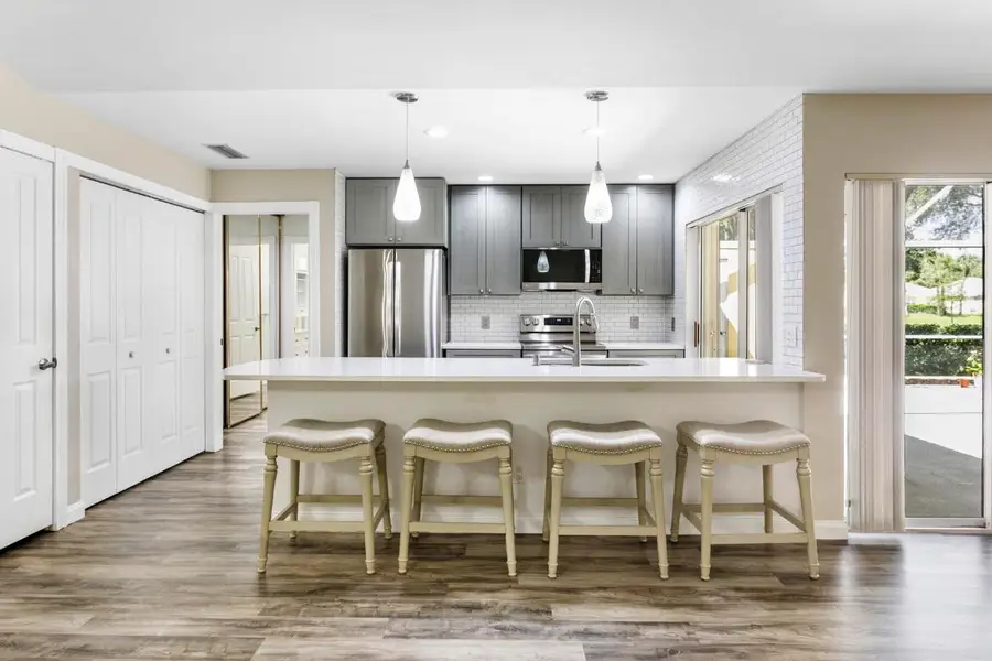 2901 Lakemont Court, Palm Beach Gardens, FL 33403 - Image #2