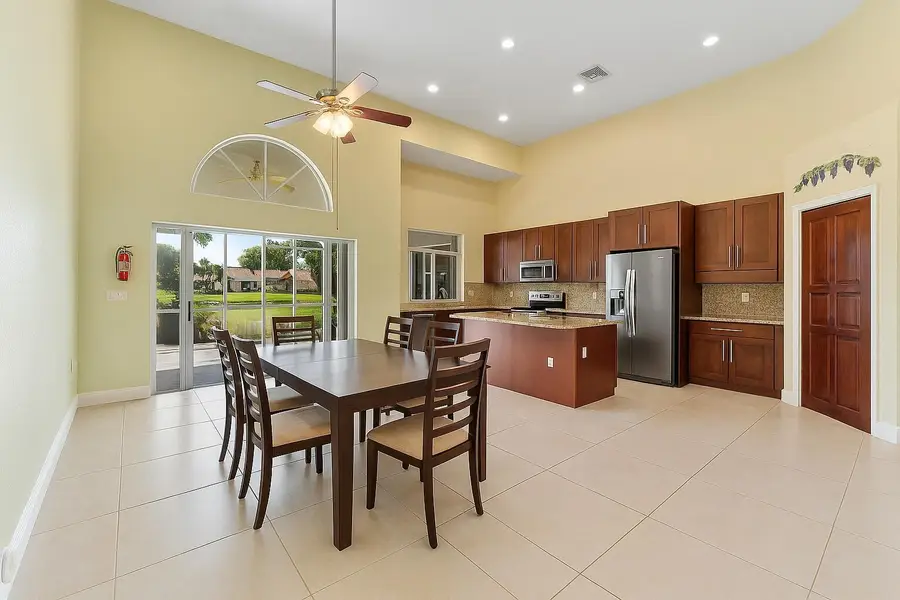 7793 Highlands Cir, Margate, FL 33063 - Image #2