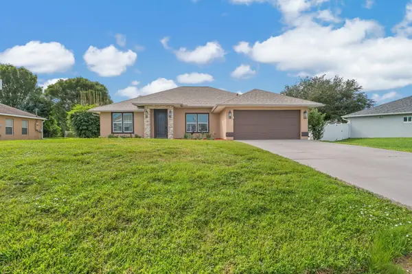 474 SW Homeland Road, Port St Lucie, FL 34953