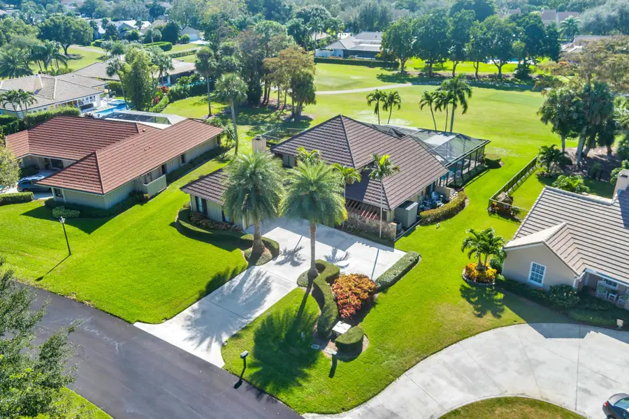 29 Cambria Road W, Palm Beach Gardens, FL 33418 - Image #2