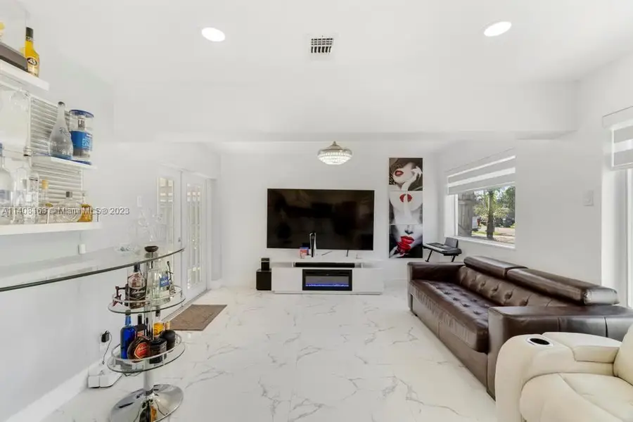 6841 Atlanta Street, Hollywood, FL 33024 - Image #3