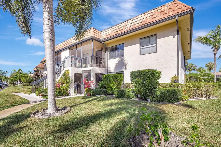 7166 Golf Colony Court #203, Lake Worth, FL 33467 - Image #2