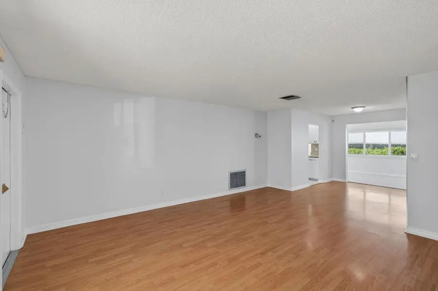 2095 SW 13th Terrace, Boynton Beach, FL 33426 - Image #3