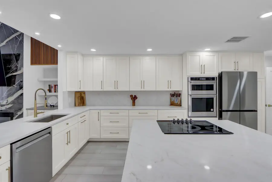 39 Edinburgh Drive, Palm Beach Gardens, FL 33418 - Image #3