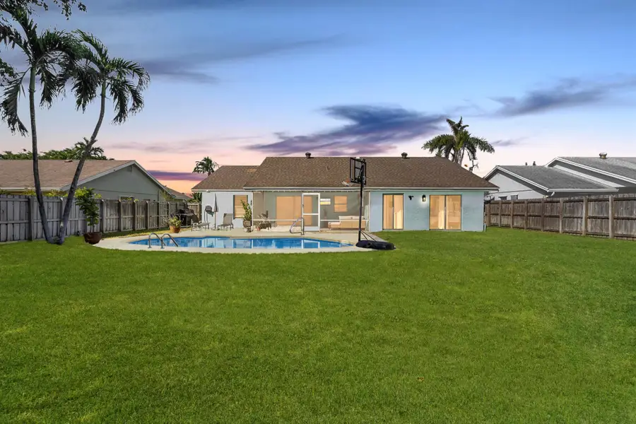 836 NW 9th Way, Boynton Beach, FL 33426 - Image #2